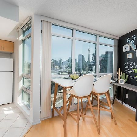 Cityscape Condo In Fort York Торонто Екстер'єр фото