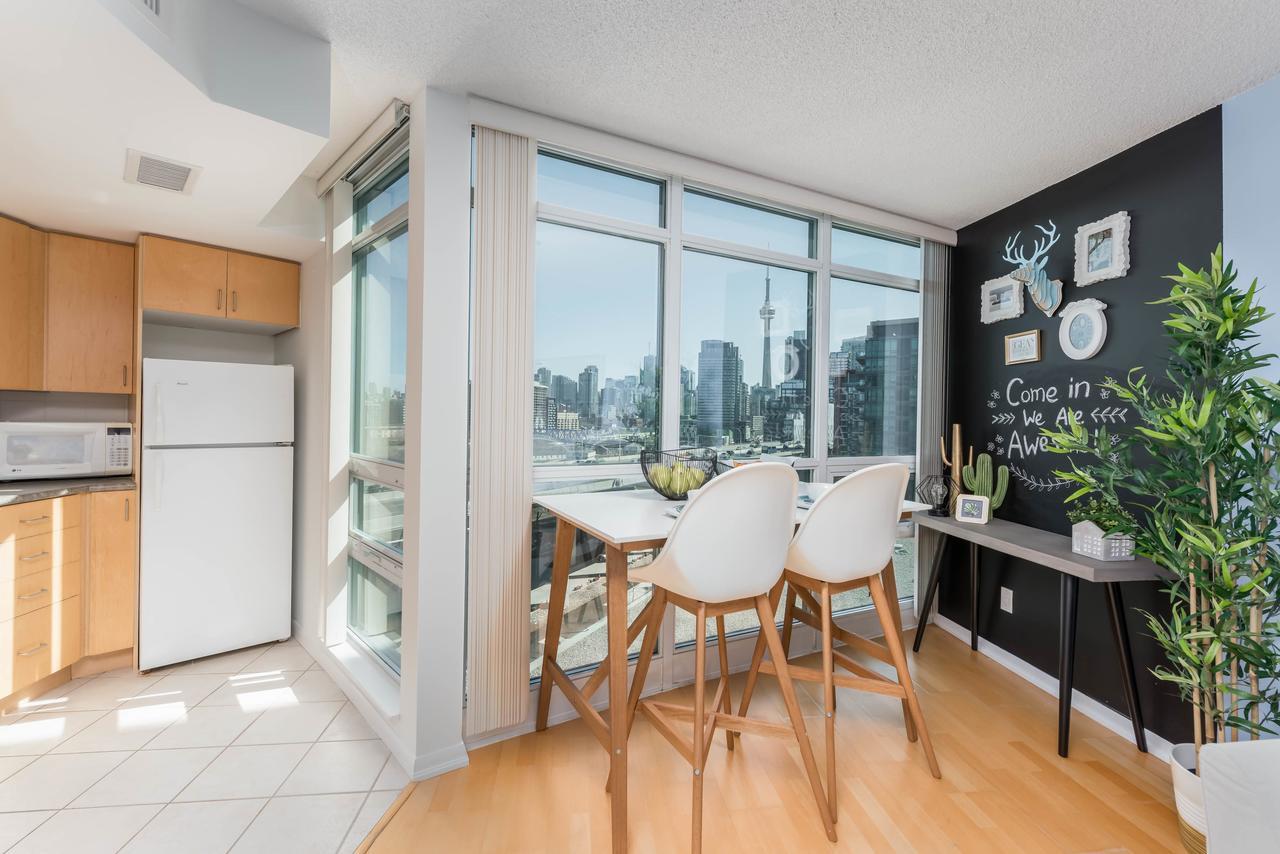 Cityscape Condo In Fort York Торонто Екстер'єр фото