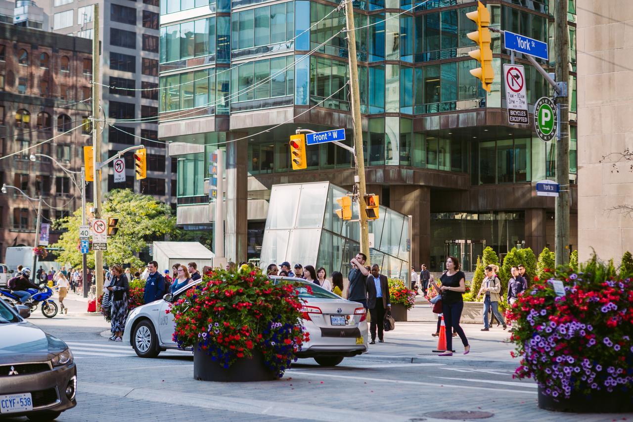 Cityscape Condo In Fort York Торонто Екстер'єр фото