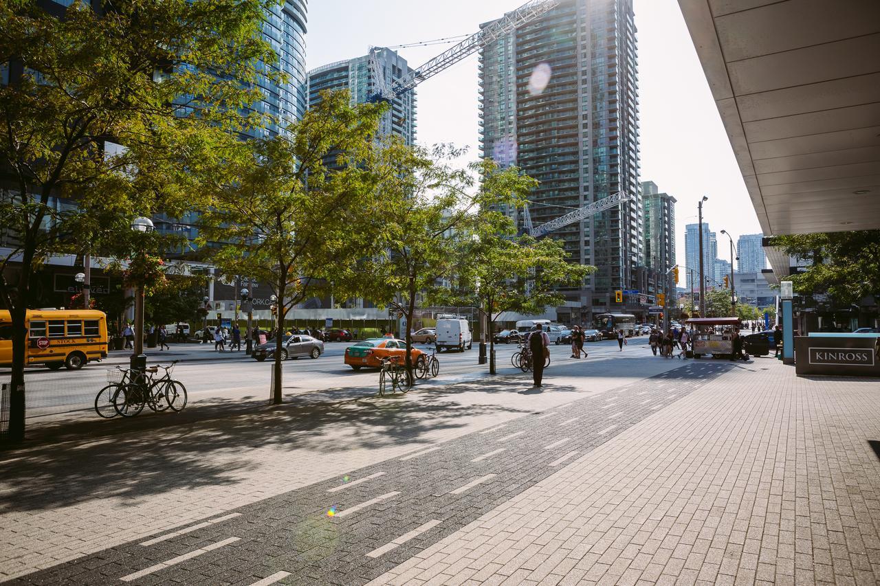 Cityscape Condo In Fort York Торонто Екстер'єр фото
