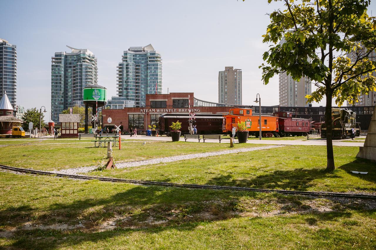 Cityscape Condo In Fort York Торонто Екстер'єр фото
